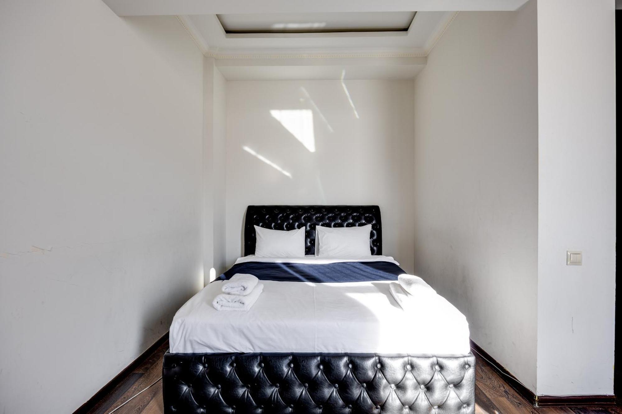 Sololaki Inn Tbilisi Esterno foto