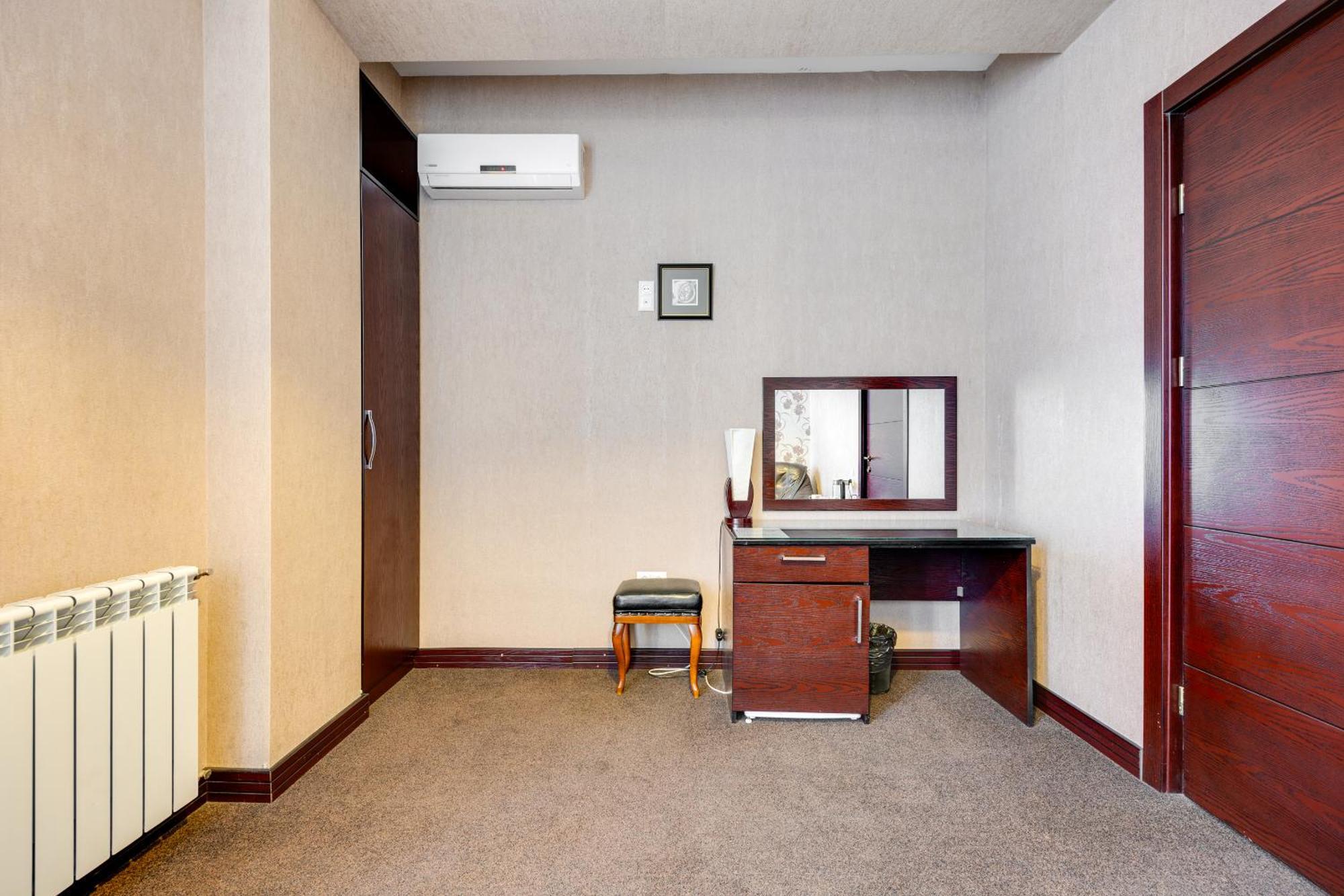 Sololaki Inn Tbilisi Esterno foto