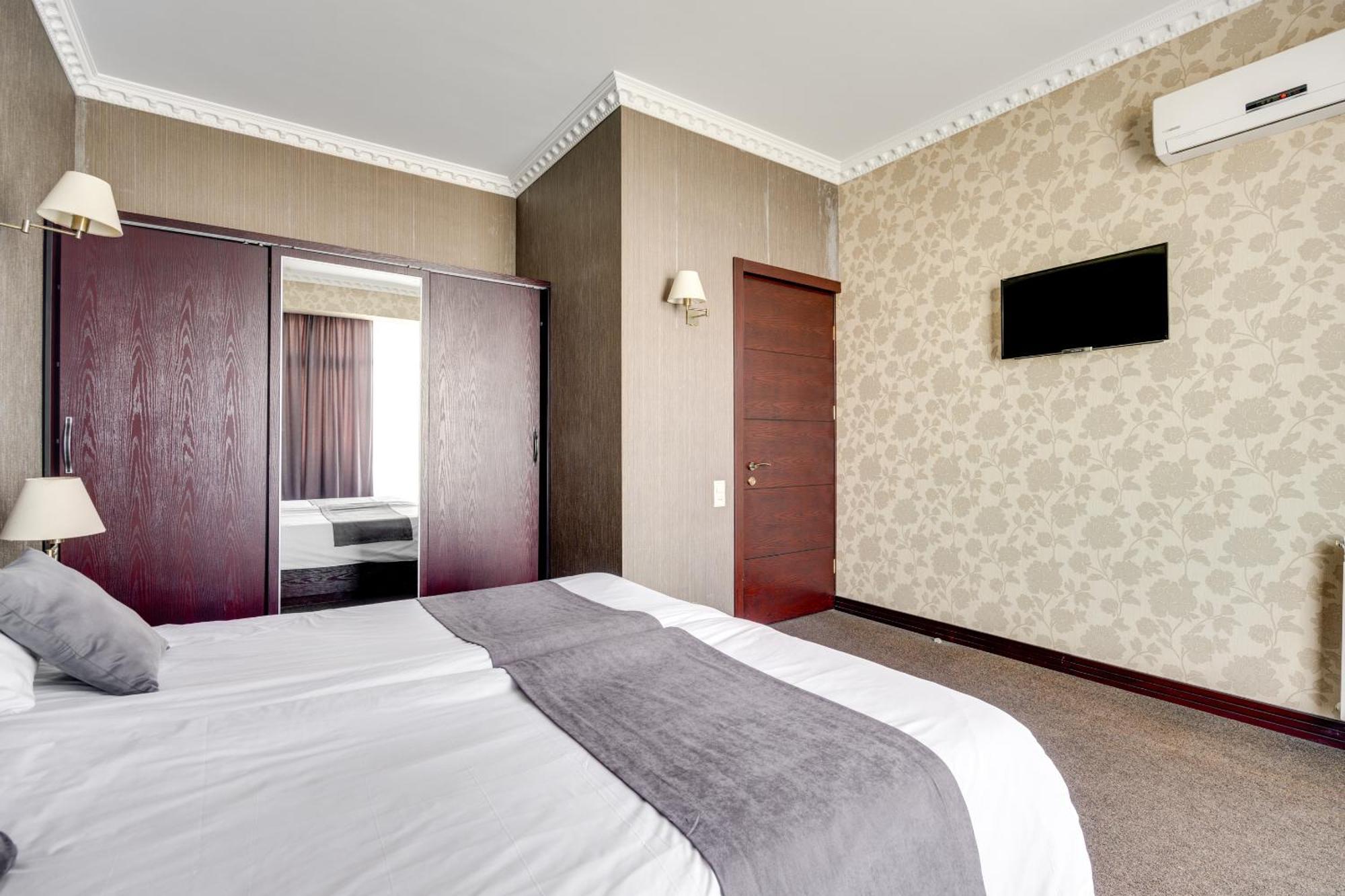 Sololaki Inn Tbilisi Esterno foto